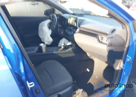 2018 Toyota C-Hr Xle z USA, uszkodzony, nr VIN NMTKHMBX2JR021450